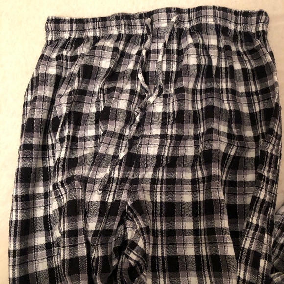 Hanes Flannel Pj Set - Picture 3 of 3
